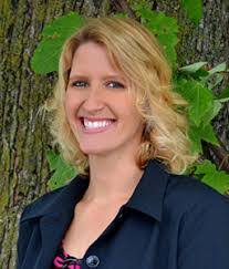 Heidi Burr's Instagram, Twitter & Facebook