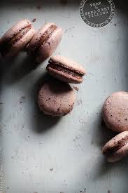 macarons with pear earl grey filling