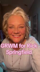 Rick Springfield here I come. 😍@Rick Springfield ✅ #jessiesgirl  #rickspringfield #concert #woodstockga #chicagogirlinasouthernworld #grwm  #ootd #outdoorconcert