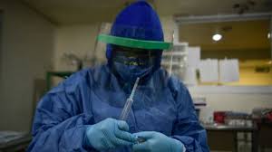 La capital del país permanecerá en semáforo naranja, mientras que el estado de méxico podría pasar de en el caso de quintana roo, la mitad está en semáforo naranja y la otra en rojo; Chihuahua Regresa A Semaforo Rojo Corral Lamenta Egoismo De La Sociedad Proceso