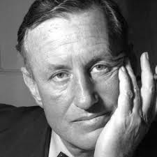 Rare Bentley ordered by 007 author Ian Fleming set to go under hammer for  £1.15MILLION