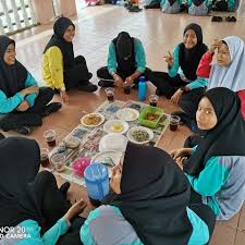 A vibrant campus located in the heart of the nation's capital city holds universiti tun abdul razak (unirazak) , named for malaysia's second prime minister. Unit Unit Kokurikulum Smk Tun Abdul Razak Selekoh Facebook