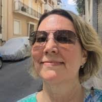 Marci Mann's Instagram, Twitter & Facebook