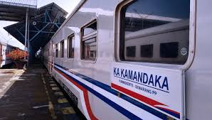 Stasiun semarang poncol merupakan stasiun terbesar ke dua di semarang, setelah stasiun semarang tawang. Ka Kamandaka Kembali Layani Penumpang Mulai 19 Juni 2020 Times Indonesia