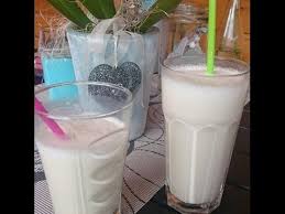 Thermomix Tm 5 Vanille Milchshake Fast Wie Bei Mc Donalds Youtube Dairy Drinks Smoothie Shakes Thermomix