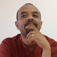 ✏የሚገርመው እኮ… (ከመምህር ዘመድኩን በቀለ ፁሑፍ የተወሰደ ) 👉 ሰሞኑን ለቡድን መሣሪያ የሚሆን የብሬል ጥይት  መያዙን፣ ቦንብና መትረየስ፣ ክላሾችንም በቁጥጥር ስር መዋሉን፣ የዶላር መዓት፣ ዩሮና ሚልዮን ብሮችም በቁጥጥር ...