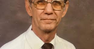 Bob Snook's Instagram, Twitter & Facebook