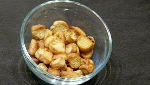 Croutons A L Ail Et Aux Fines Herbes Simple Gourmand Recette Croutons Alimentation Fines Herbes