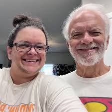 Everett does have his negative aspects, the slovenly lout.