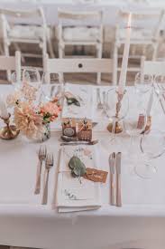 Hochzeit Mit Bildern Runde Tische Hochzeit Langer Tisch Hochzeit Tischdeko Goldene Hochzeit