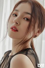 Cuộc đời lận đận của mỹ nhân tuổi Rồng đẹp nhất thế giới