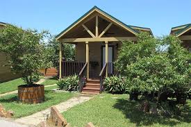 Homes, apartments, rooms, commercial properties, vacation rentals in commerce, tx. Cabin Vacation Rentals By The Lake Fishermans Cove Cabins