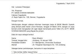 Sudah menjadi hal wajib dan umum bahwa setiap warga negara indonesia jika ingin bekerja di suatu tempat untuk menulis surat lamaran kerja. Download 43 Contoh Surat Lamaran Kerja Menarik Baik Dan Benar 2021 Bentuk Doc Pdf
