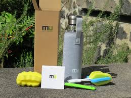 From the top of the diffuser you can see the mist outlet. Miu Color Glass Water Bottle With Fruit Or Tea Infuser Review Hydration Anywhere