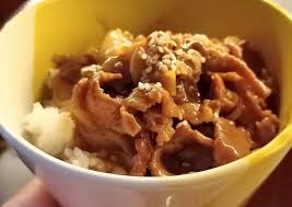 Halo sobat makan, tentunya tidak asing dengan restoran yoshinoya bukan ? Resep Beef Yoshinoya Beef Yakiniku Yang Renyah Yulvia Sani Blog