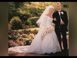 Talking with candace cameron bure to find out what she has to say about how she's managed to stay happily married in. After 21 Years Of Marriage Candace Cameron Bure Has Finally Revealed The Truth About Her Husband Candace Cameron Bure Candace Cameron Celebrity Wedding Photos