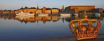 Οργανώστε το ταξίδι σας στην όμορφη σουηδική πρωτεύουσα, στοκχόλμη και επισκεφτείτε τα σημαντικότερα αξιοθέατα με την βοήθεια του ταξιδιωτικού οδηγού μας. Soyhdia Mr Multicultural Ta Ta3idia Toy Mikroy Hlia