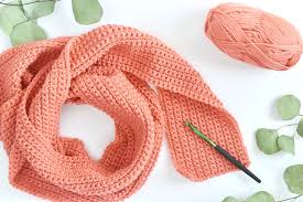 how to crochet a scarf for beginners