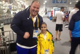 Flávia lopes saraiva, conocida como flávia saraiva (río de janeiro, 30 de septiembre de 1999), es una gimnasta brasilera.1 2 3. Irmaos Saraiva Conheca Os Pontos Extremos Do Brasil No Pan 2015 Torcedores Noticias Sobre Futebol Games E Outros Esportes