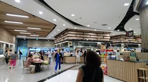 บิ๊กซี ซูเปอร์เซ็นเตอร์), is a grocery and general merchandising retailer headquartered in bangkok, thailand. Big Cç¾Žé£Ÿå»£å ´ Picture Of Big C Rajdamri Bangkok Tripadvisor