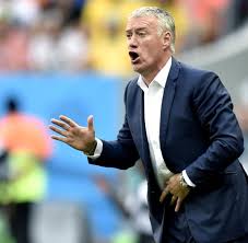 La qualification de l'équipe de france face au portugal la semaine dernière a laissé des traces avec pas moins de 5 joueurs incertains dans l'effectif avant le 8e de finale face à la suisse ce lundi. Didier Deschamps Frankreichs Trainer Zwischen Genie Und Paranoia Welt