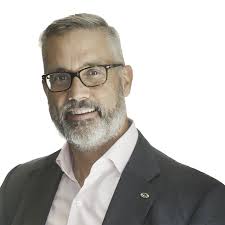 Wes Johnston's Instagram, Twitter & Facebook