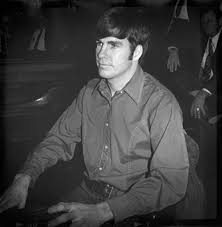 Charles watson was born in copeville, texas and by all appearances grew up a model citizen, a drawn by mason's charisma, watson eventually moved in with the manson family members' home of spahn ranch in 1969. Pin On Charles Manson The Family