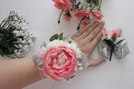 Gala Accessories Charming Diy Wrist Corsages Diy Wrist Corsage Wrist Corsage Prom Wrist Corsage