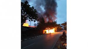 Lowongan kerja di hotel bandung ini datang dari grand cordela hotel yang saat ini membuka sebanyak 4 posisi pekerjaan. Breaking News Kebakaran Di Jalan Sukarno Hatta Gedebage Ruko Seberang Hotel Grand Cordella Terbakar Tribun Jabar