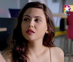 Videonun devamı ve tamamı : Dilara Aksuyek Uludag Sozluk