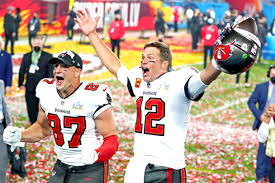 On the most basic level, mahomes is the quarterback on the team that is favored to win super bowl 55. T4zmy Bndzurfm