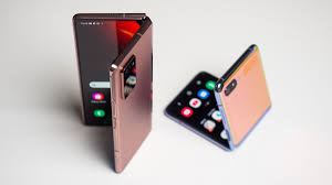 Compare samsung galaxy z flip 3 prices from various stores. Samsung Galaxy Z Fold 3 Galaxy Z Flip 3 Price In India Specification Camera Ram Features Color Variants