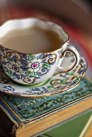 Epingle Par Morel Francoise Sur Bleu Bleu Avec Images Tasse De The The Et Livres Chocolat