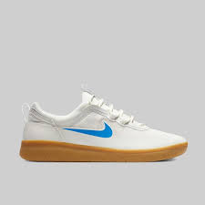 Inspired by the iconic nike air zoom spiridon, the original rubber design has been updated with mesh panels to help your feet stay cool through your hottest skate sessions. Nike Sb Nyjah Free 2 Summit White Lt Photo Blue Nike Skateboarding Footwear