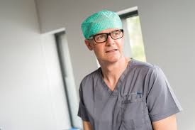 Det føles som om en liten bit av tarmens tynnere innerhud er dratt litt ut forbi lukkemuskel pga operasjonen, kan dette medføre denne følelsen? Anoskopi Undersokelse Av Endetarmen Colosseum Faust