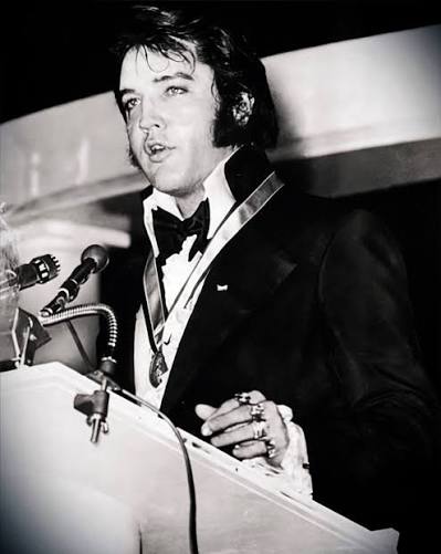 On this day fifty-three years ago, Elvis Presley was recognized as one of  the "Ten Outstanding Young Men" by the US Junior Chamber! 🏆 This was the  only award he ever accepted