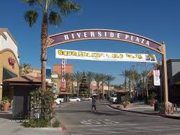 Riverside Ca Riverside Plaza Mall Central Blvd Near Magnolia St Read More Http Www City Data Com Pic Riverside Plaza Riverside California Riverside