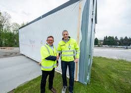 Moelven byggmodul as industrivegen 12 i moelv, ☎ telefon 62 34 70 00 med ⌚ åpningstider og kjøreanvisninger. Her Nar De En Ny Milepael En Stor Dag