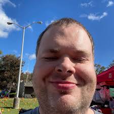 I know we have some Chinese restaurants around us, do any of them deliver  or are they all pick up?