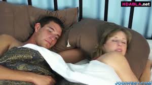 ALT YAZILI YETİŞKİN PORNO FİLMLERİ on X: Otelde tek oda kalınca annesiyle  çift kişilik yatağı paylaşıyor 🤭🤭 Film tamamı linkte... ⏬To watch full  movie ⏬ t.cob5fqrdpA1L t.conCQw0N4Tw6  X