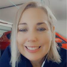 After nearly 6 years at Youi Insurance, which has seen me in 5 different  roles, 2 Projects, complete 1.5 Diplomas and make countless friends, I said  goodbye today.