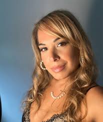 Suzanne Casale's Instagram, Twitter & Facebook