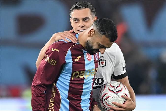 فيديو | تصرف رائع من محمد صلاح بعد فوز طرابزون سبور على بشكتاش - بطولات