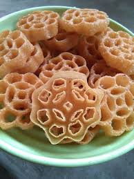 Other names for this biscuit: Resepi Meletop Kuih Loyang Kuih Bunga Ros Suka Yg Facebook