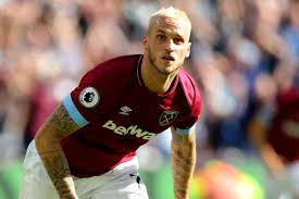 Arnautović began his career in his native austria playing in the youth teams for a number of clubs in the vienna. Transfer News Arnautovic To Stay At West Ham Despite China Links Goal Com