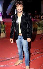 Khesari Lal Yadav Actor Age Wife Girlfriend Family Biography More Starsunfolded In 2020 Photo Pictures Images Hd Wallpaper Pk means the pawan kalyan also know as powerstar ,brother of chiranjeevi,.now a days he is it was a sensation when sarah jane was roped in for pawan kalyan's panjaa and many expected her to be. pinterest