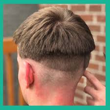 Frisuren manner vokuhila frisuren manner vokuhila mullet. Corona Haircut Frisuren Zeigen Dass Man Sich Niemals Selbst Die Haare Schneiden Sollte Mode Jetzt De