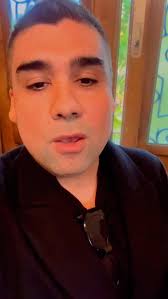 El embajador de México en Italia @genarolozano recibió esta tarde en Roma a  @elrecodooficial encabezada por su líder @poncholizarraga que realiza una  exitosa gira por varias ciudades europeas… el ...