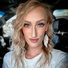 Becca Malott (@rebmalott) • Facebook