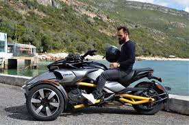 Moto x3m is a time trial bike racing game featuring challenging obstacles. Can Am Spyder Moto A 3 Roues Testee Sur Les Routes Portugaises Can Am Trucs De Voiture Tricycle